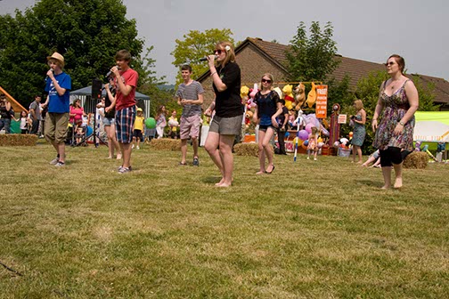 %_tempFileNameDownswood%202010%20Fete%20051%